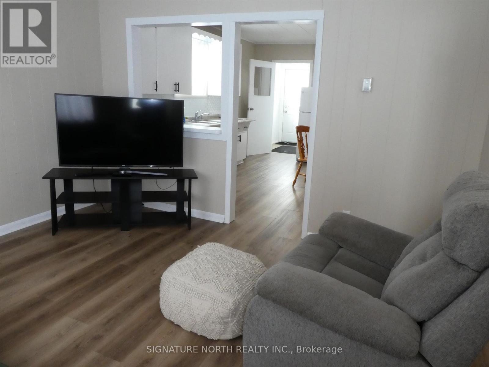 First St E, Greenstone, Ontario  P0T 1M0 - Photo 7 - X13244124