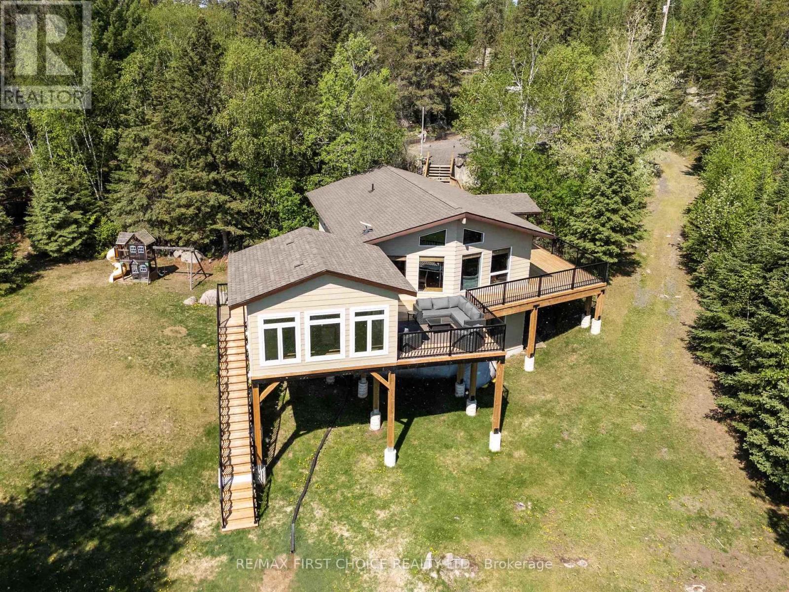 220d Phantom Drive, Kenora, Ontario  P0X 1C0 - Photo 2 - X13244152
