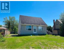 16 WENONAH DRIVE, Manitouwadge, Ontario