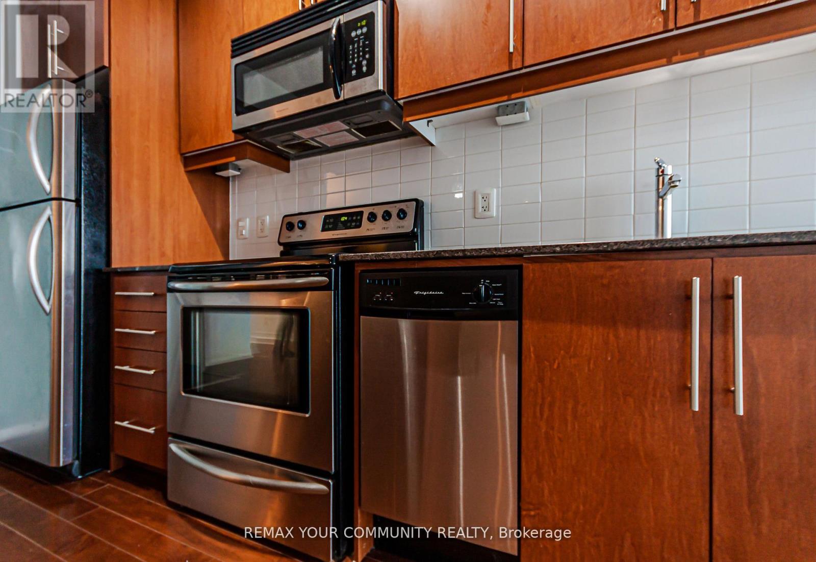 913 - 2885 Bayview Avenue, Toronto, Ontario  M2K 0A3 - Photo 12 - C13730404