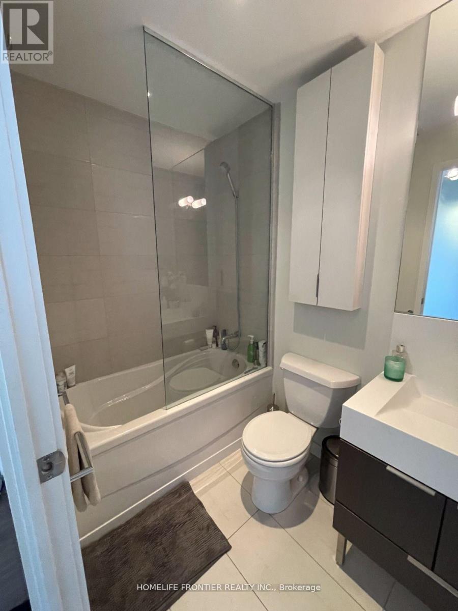 1803 - 110 Charles Street E, Toronto, Ontario  M4Y 1T5 - Photo 11 - C13730410