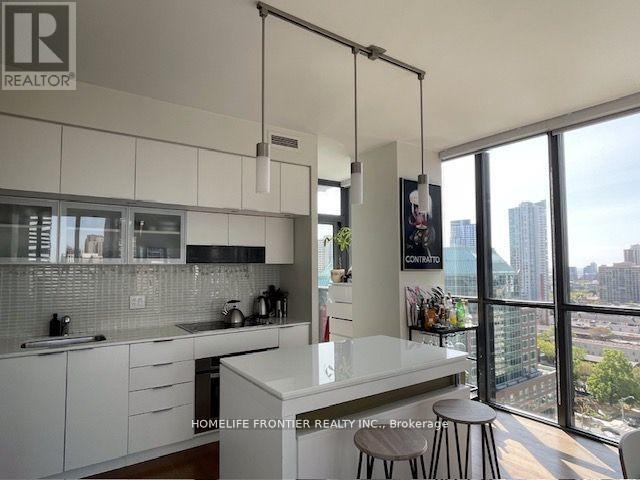 1803 - 110 Charles Street E, Toronto, Ontario  M4Y 1T5 - Photo 2 - C13730410