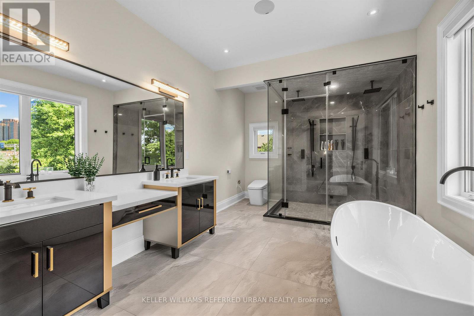 130 Upper Canada Drive, Toronto, Ontario  M2P 1S4 - Photo 25 - C13730586
