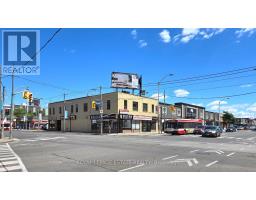 2558 DANFORTH AVENUE, Toronto, Ontario