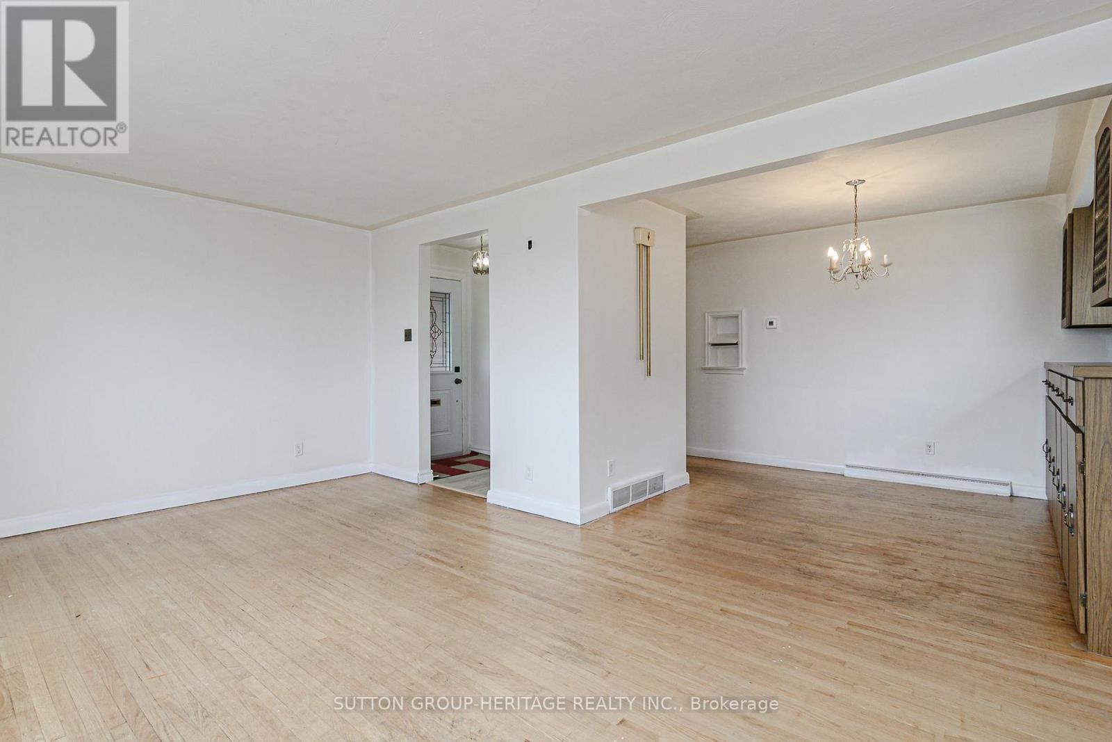 490 Milton Street, Oshawa, Ontario  L1H 6S5 - Photo 10 - E13730512