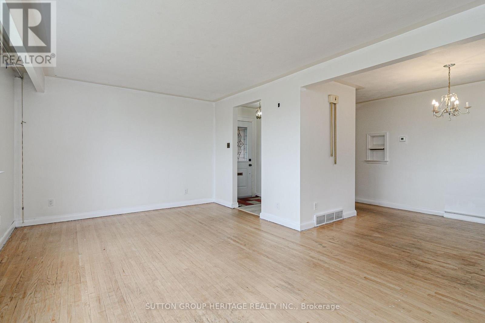 490 Milton Street, Oshawa, Ontario  L1H 6S5 - Photo 11 - E13730512