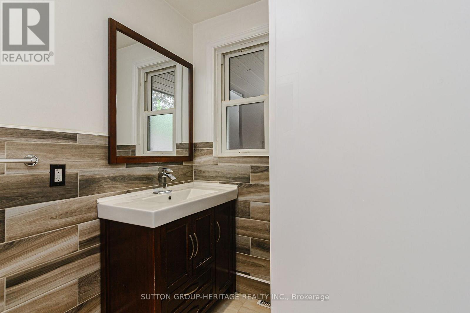 490 Milton Street, Oshawa, Ontario  L1H 6S5 - Photo 25 - E13730512
