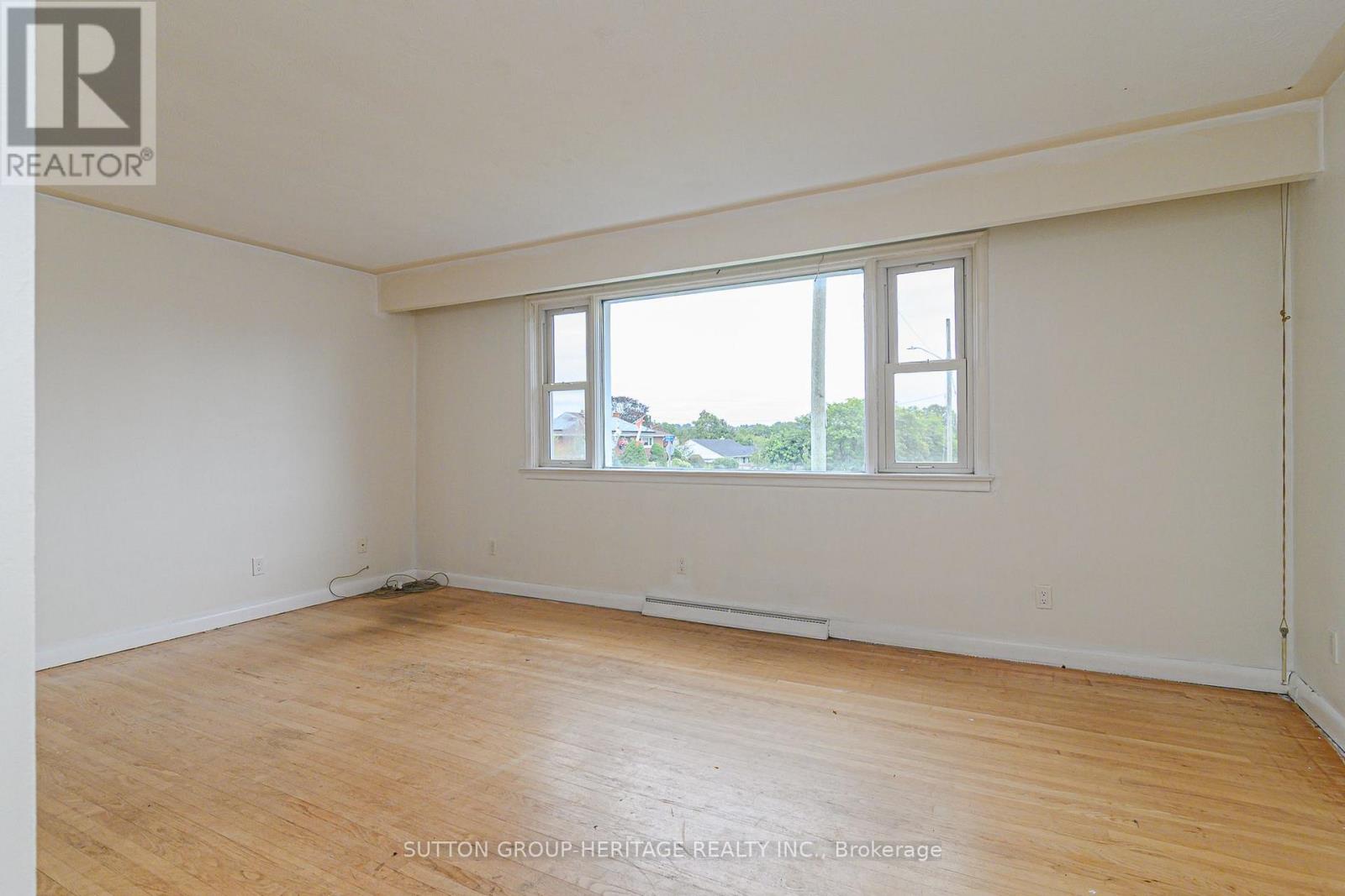 490 Milton Street, Oshawa, Ontario  L1H 6S5 - Photo 7 - E13730512