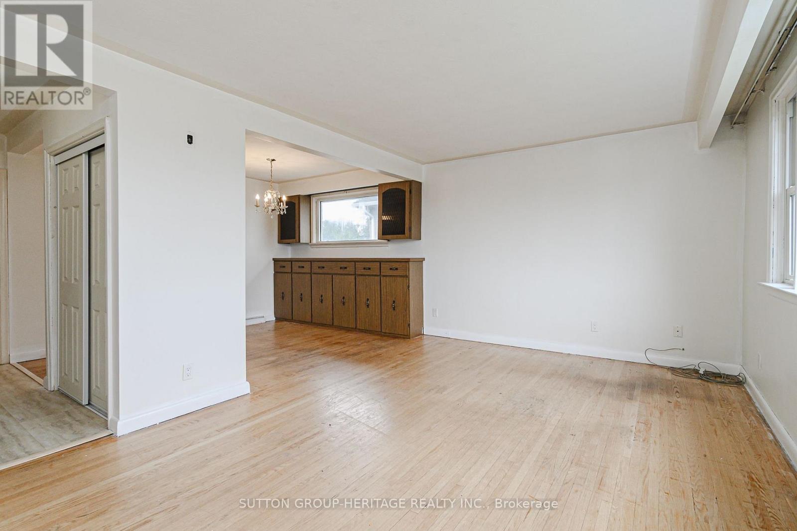 490 Milton Street, Oshawa, Ontario  L1H 6S5 - Photo 8 - E13730512