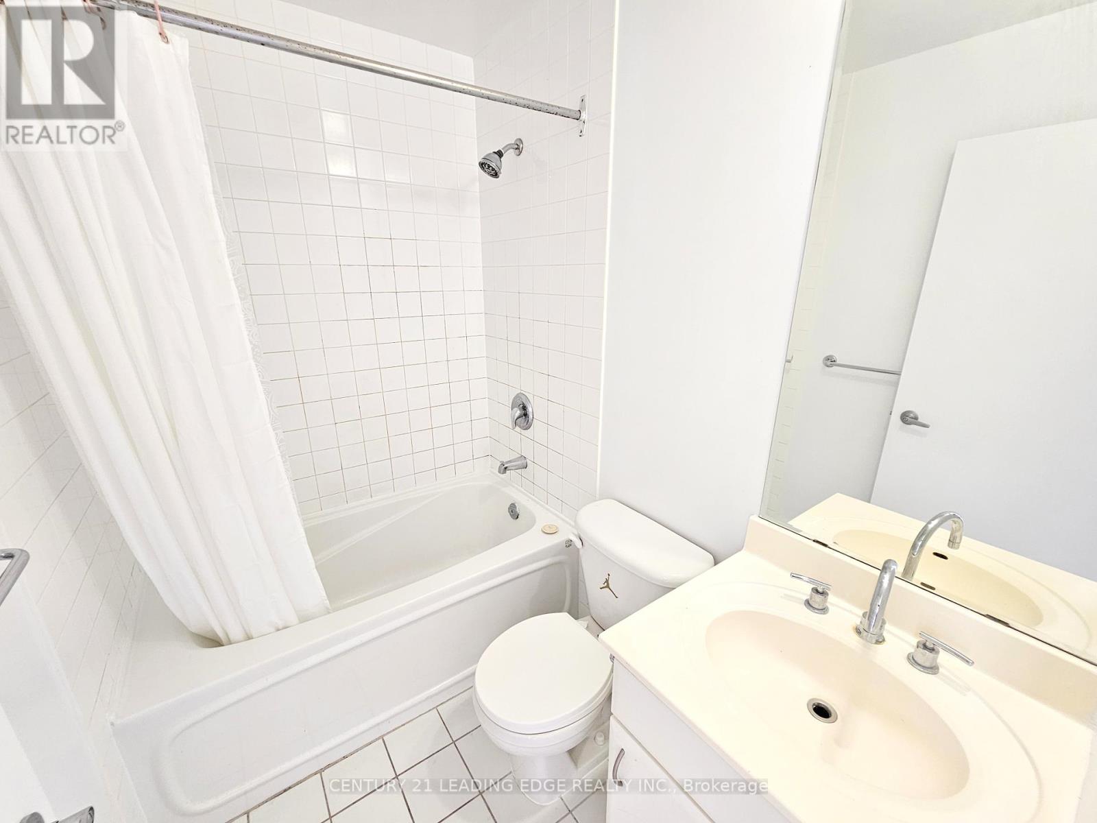 Th120 - 38 Lee Centre Drive, Toronto, Ontario M1H 3J7 - Photo 22 - E13730532