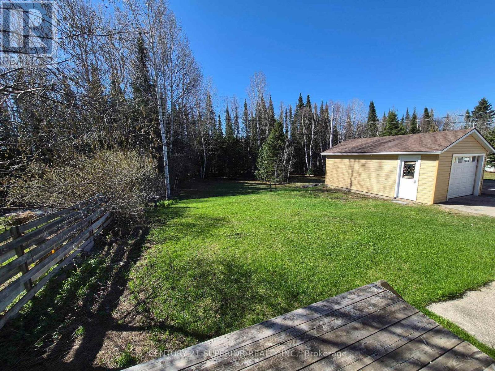 34 Redwing Ave, Manitouwadge, Ontario  P0T 2C0 - Photo 4 - X13244986