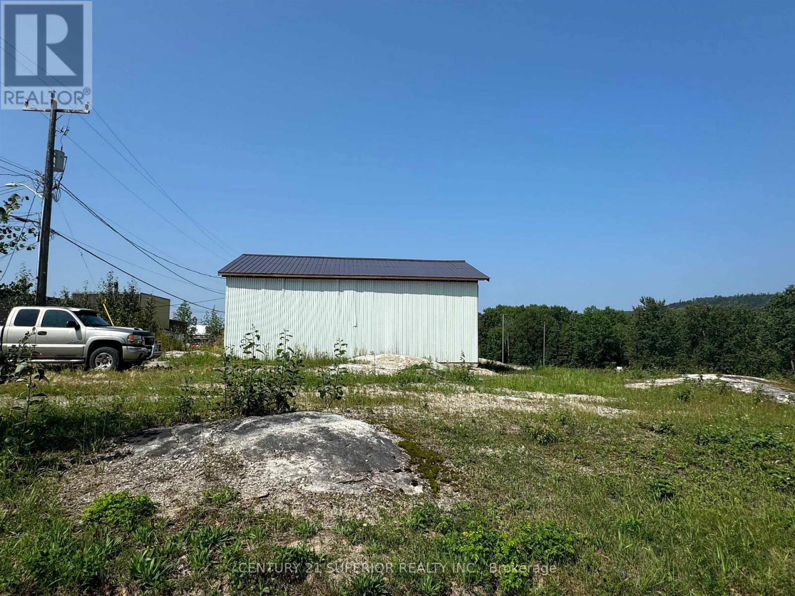 1 Barker Walk, Manitouwadge, Ontario  P0T 2C0 - Photo 12 - X13245266