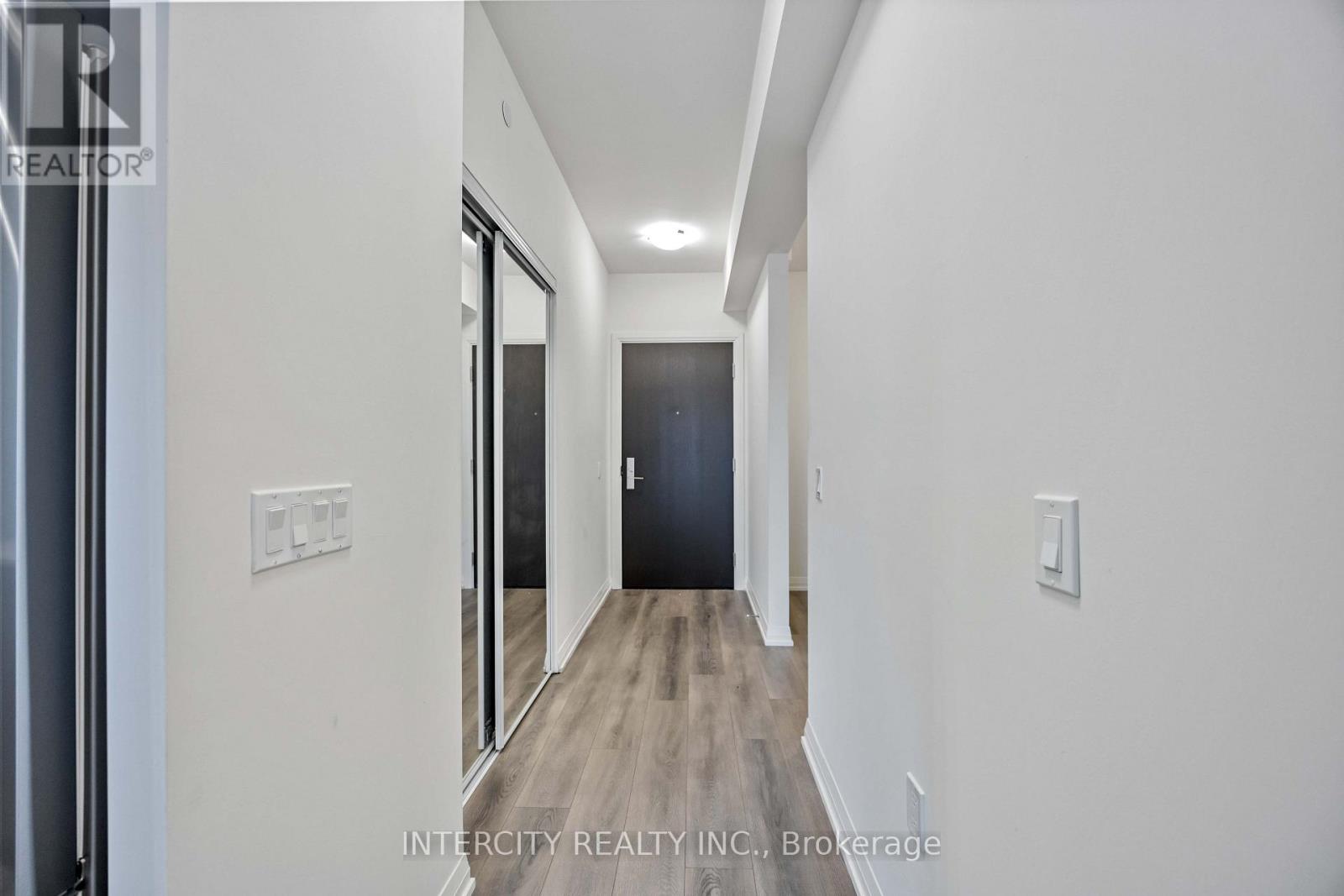 523 - 9000 Jane Street, Vaughan, Ontario  L4K 2M9 - Photo 12 - N13730422