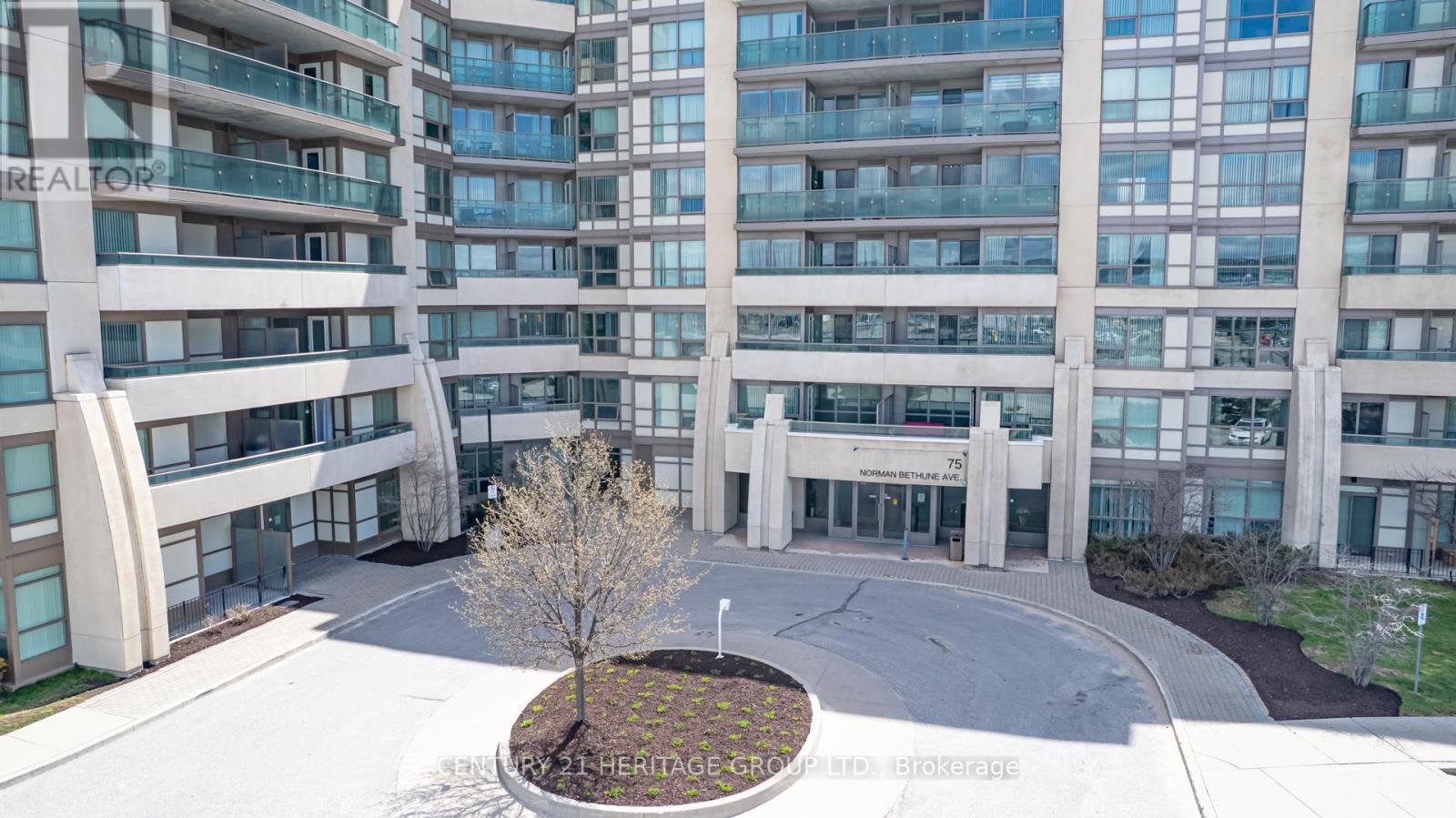 909 - 75 Norman Bethune Avenue, Richmond Hill (Beaver Creek Business Park), Ontario  L4B 0B6 - Photo 2 - N13730480