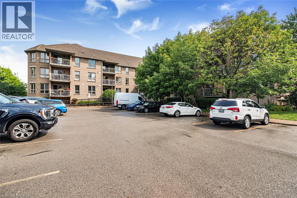56 KERMAN Avenue Unit# 105, Grimsby, Ontario