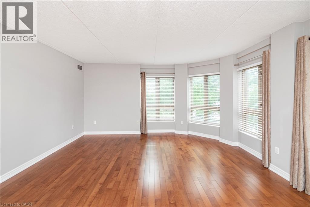 56 Kerman Avenue Unit# 105, Grimsby, Ontario  L3M 0A1 - Photo 11 - 40859458