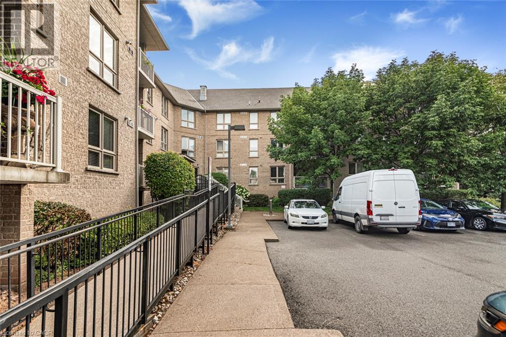56 Kerman Avenue Unit# 105, Grimsby, Ontario  L3M 0A1 - Photo 3 - 40859458