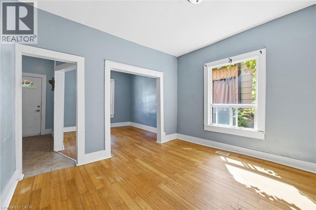 343 Cumberland Avenue, Hamilton, Ontario  L8M 2A4 - Photo 10 - 40858308