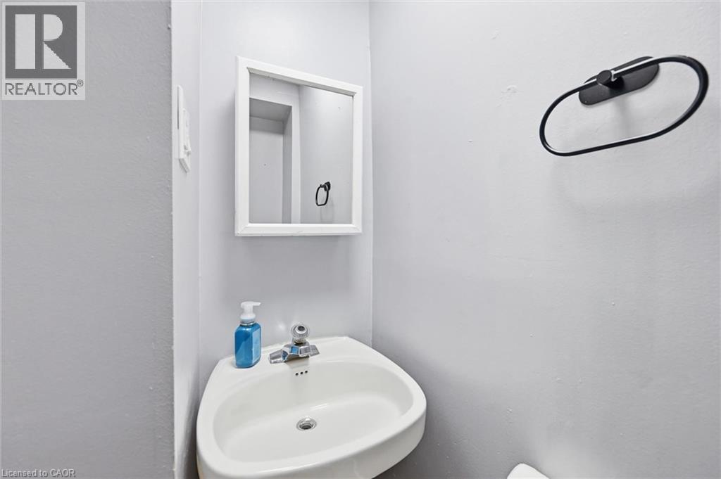 343 Cumberland Avenue, Hamilton, Ontario  L8M 2A4 - Photo 17 - 40858308