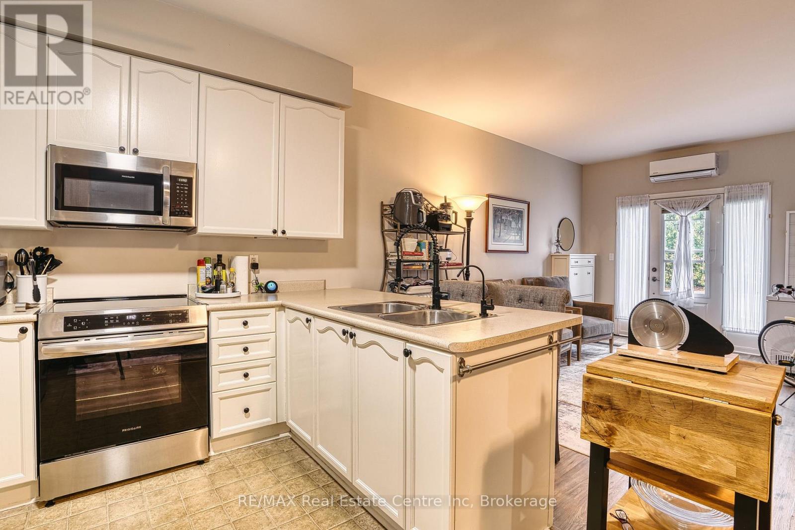 760 Woodhill Drive, Centre Wellington, Ontario  N1M 3W5 - Photo 6 - X13730462