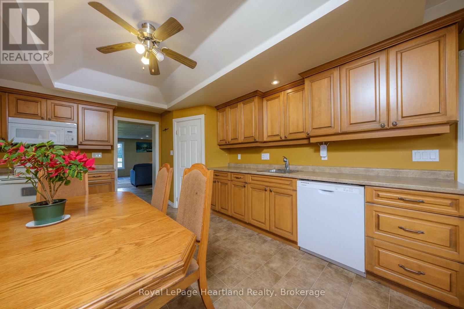 78 Bruce Rd 86, Huron-Kinloss, Ontario  N0G 2W0 - Photo 8 - X13730500