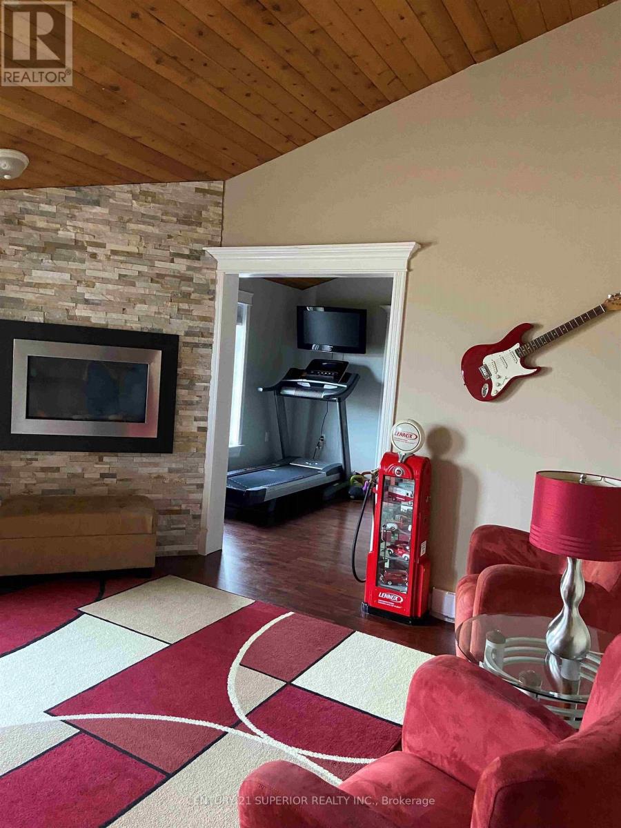 110 Peninsula Road, Marathon, Ontario  P0T 2E0 - Photo 19 - X13250604