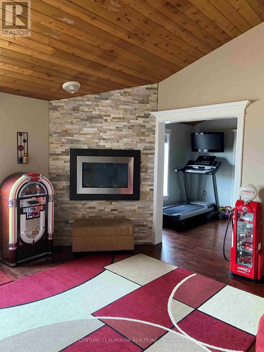 110 Peninsula Road, Marathon, Ontario  P0T 2E0 - Photo 17 - X13250604