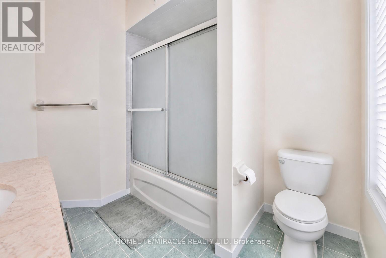 43 Caranci Crescent, Brampton, Ontario  L6P 1H3 - Photo 18 - W13730446