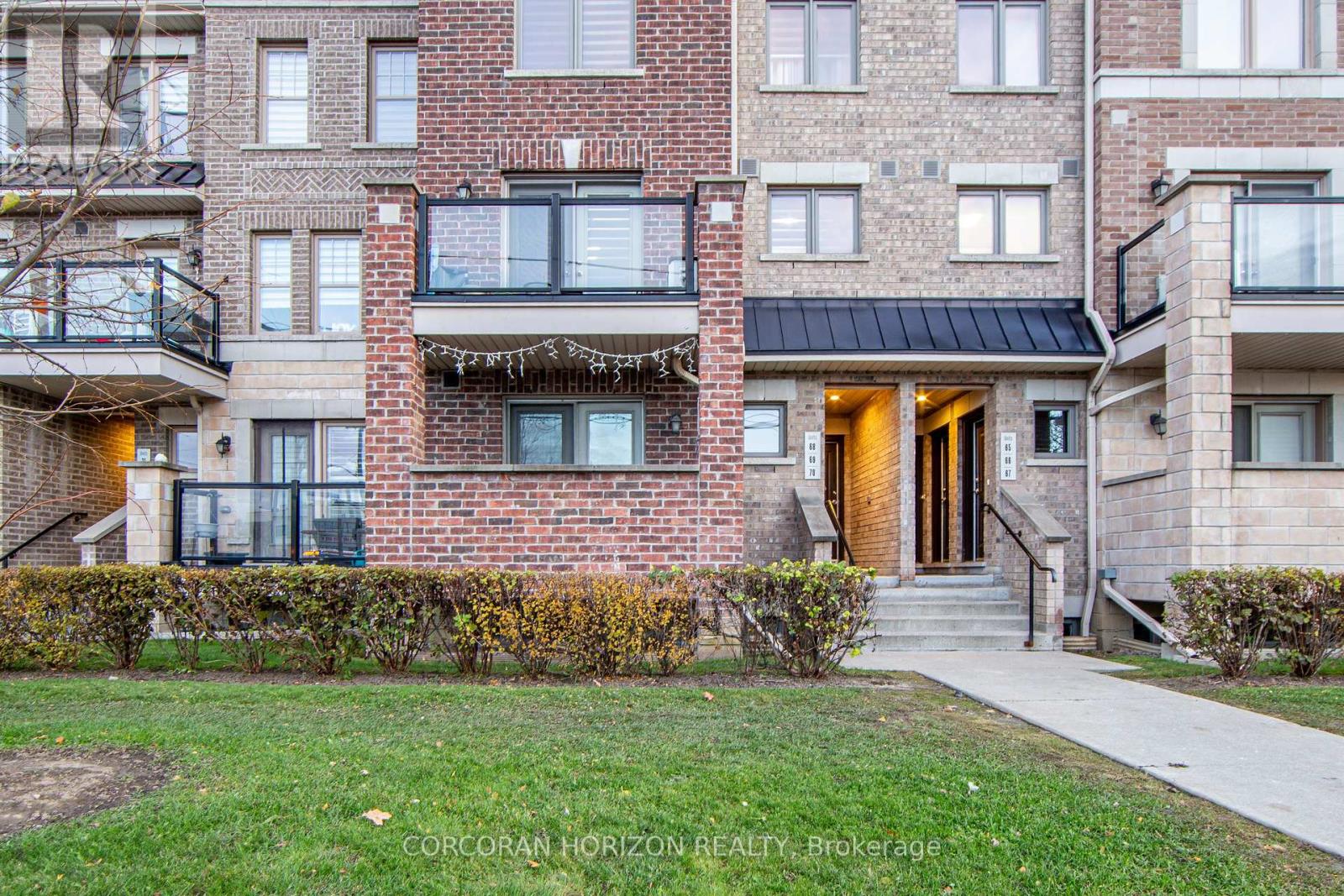 70 - 2315 Sheppard Avenue W, Toronto, Ontario  M9M 3A4 - Photo 2 - W13730450