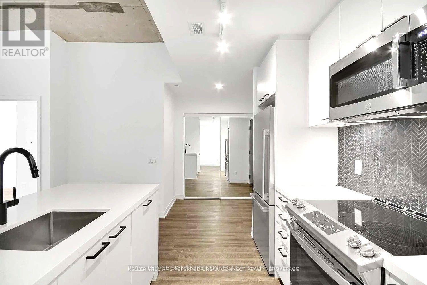 608 - 1808 St Clair Avenue W, Toronto, Ontario  M6N 0C1 - Photo 6 - W13730478