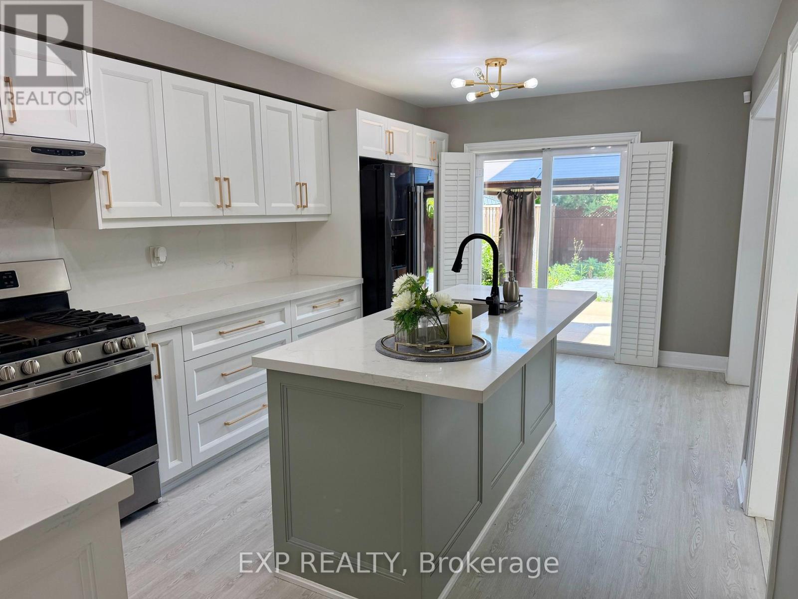 57 Humbershed Crescent, Caledon, Ontario  L7E 2X4 - Photo 7 - W13730502