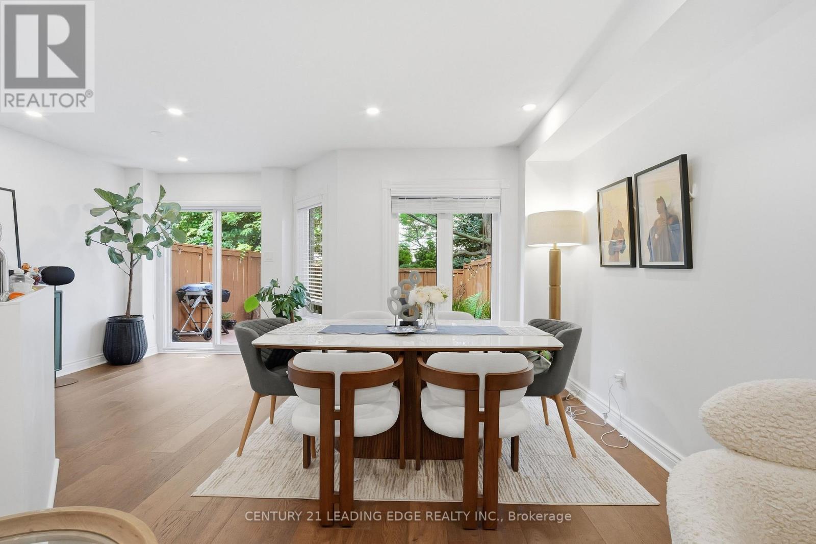 1141 Westview Terrace, Oakville, Ontario  L6M 3M1 - Photo 3 - W13730584