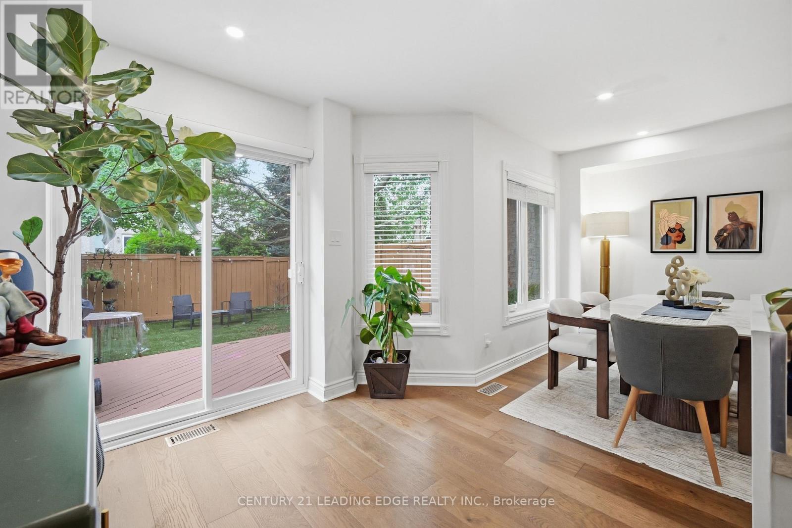 1141 Westview Terrace, Oakville, Ontario  L6M 3M1 - Photo 7 - W13730584
