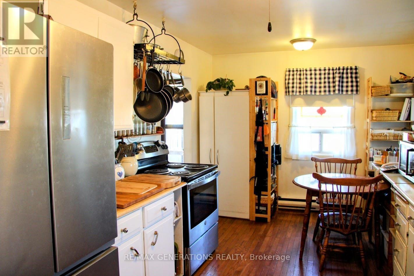 9 Swallow Drive, Manitouwadge, Ontario  P0T 2C0 - Photo 4 - X13250788