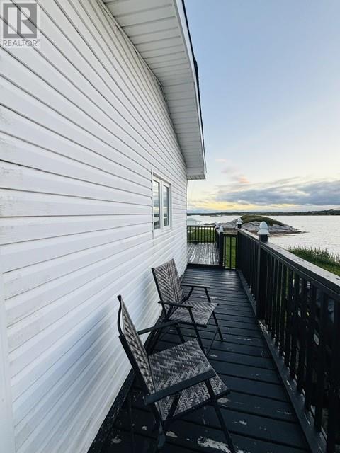 18 Marine Drive, New Wes Valley — photo 27