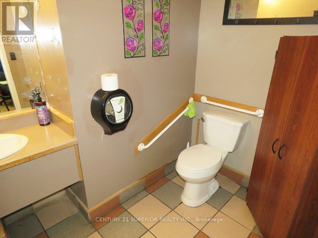 41 Simcoe Plaza, Terrace Bay, Ontario  P0T 2W0 - Photo 24 - X13250802
