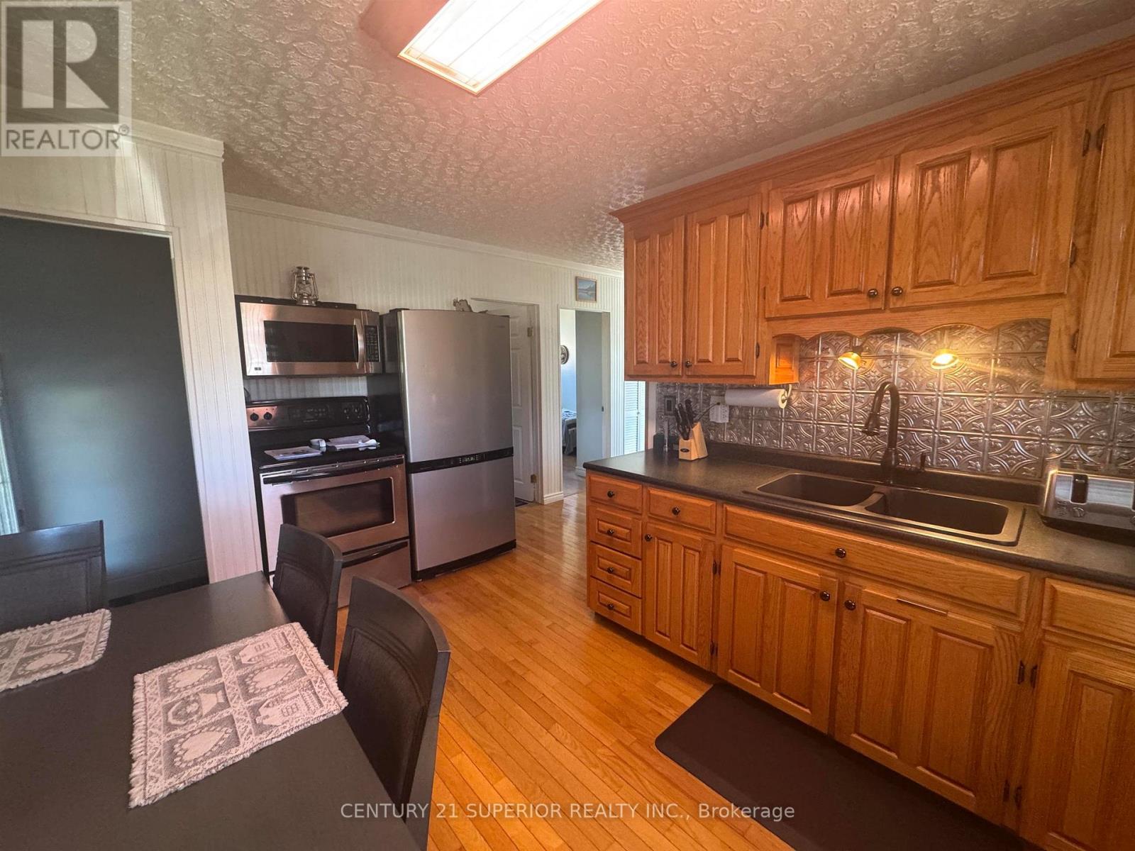 3 Falcon Drive, Manitouwadge, Ontario  P0T 2C0 - Photo 8 - X13250502