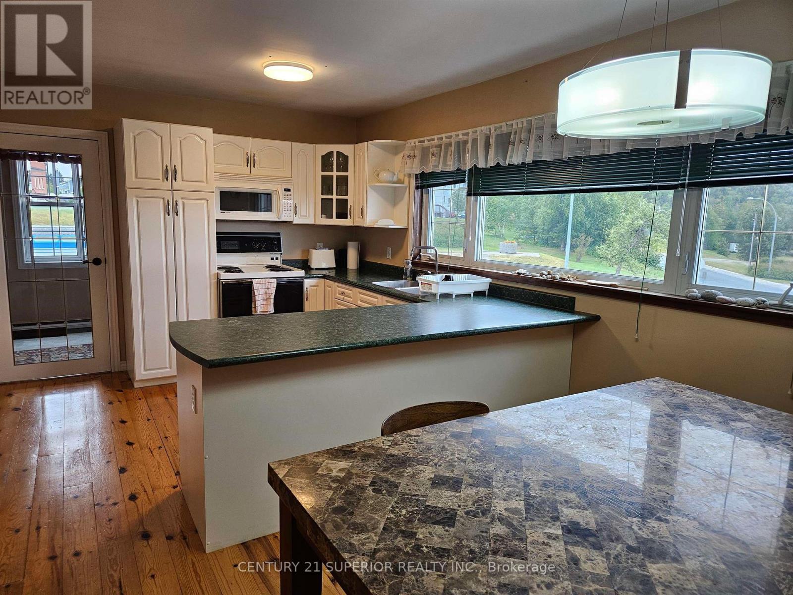 7 Stevens Ave, Marathon, Ontario  P0T 2E0 - Photo 10 - X13250944