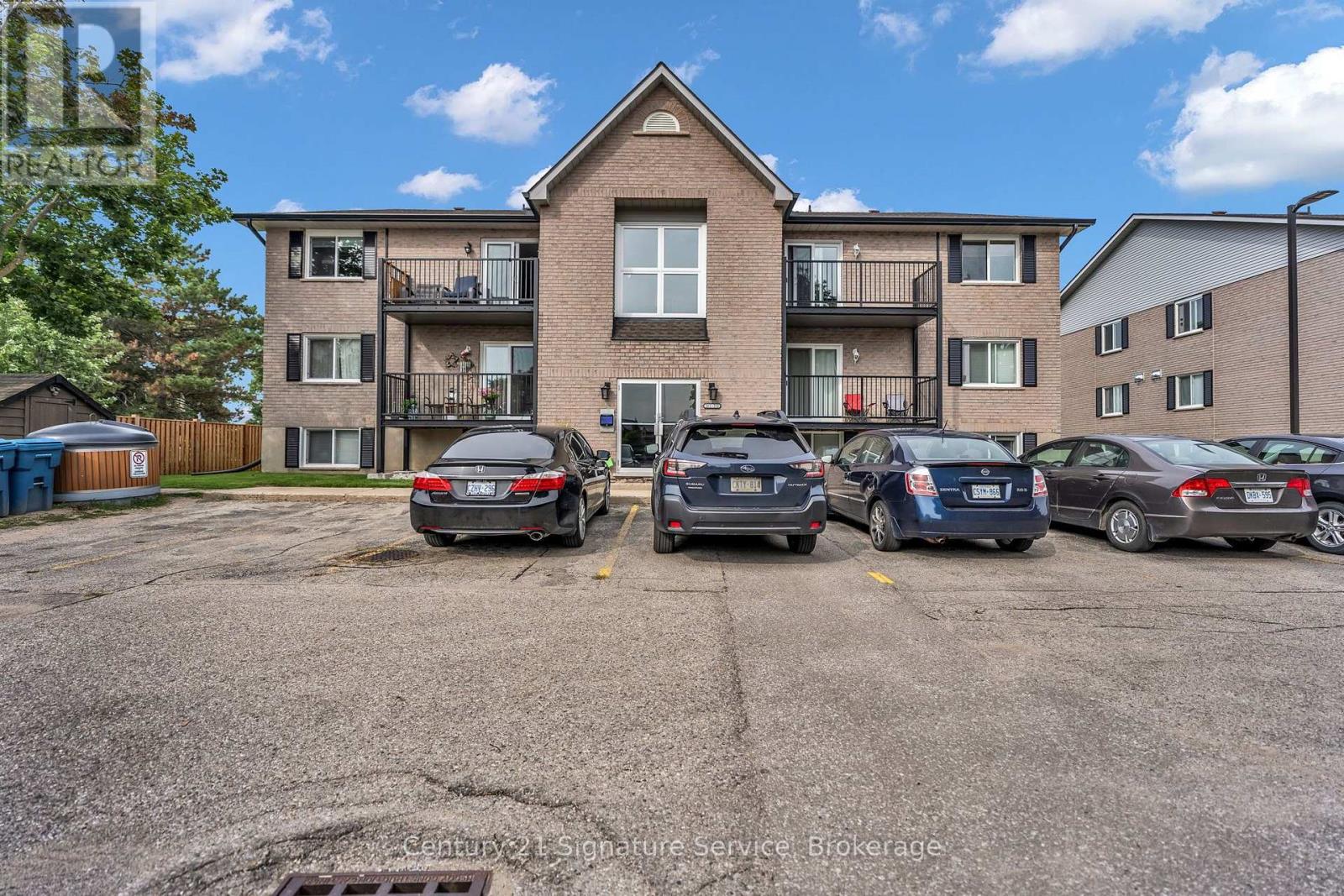 202 - 50 Campbell Court, Stratford, Ontario  N5A 7T6 - Photo 2 - X13730542