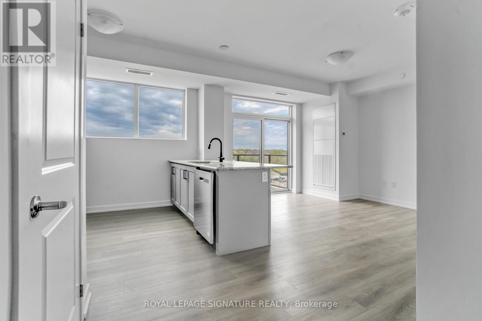 437 - 10 Mallard Trail, Hamilton, Ontario  L8B 2A7 - Photo 7 - X13730552