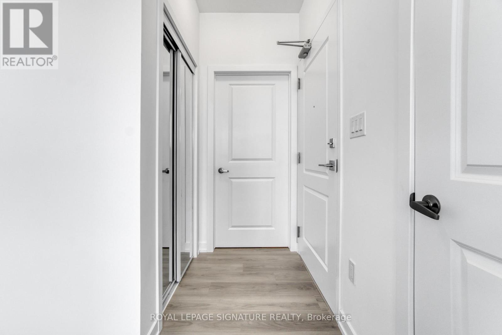 437 - 10 Mallard Trail, Hamilton, Ontario  L8B 2A7 - Photo 8 - X13730552