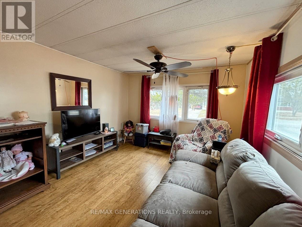 22 Jackson Crescent, Marathon, Ontario  P0T 2E0 - Photo 5 - X13251086