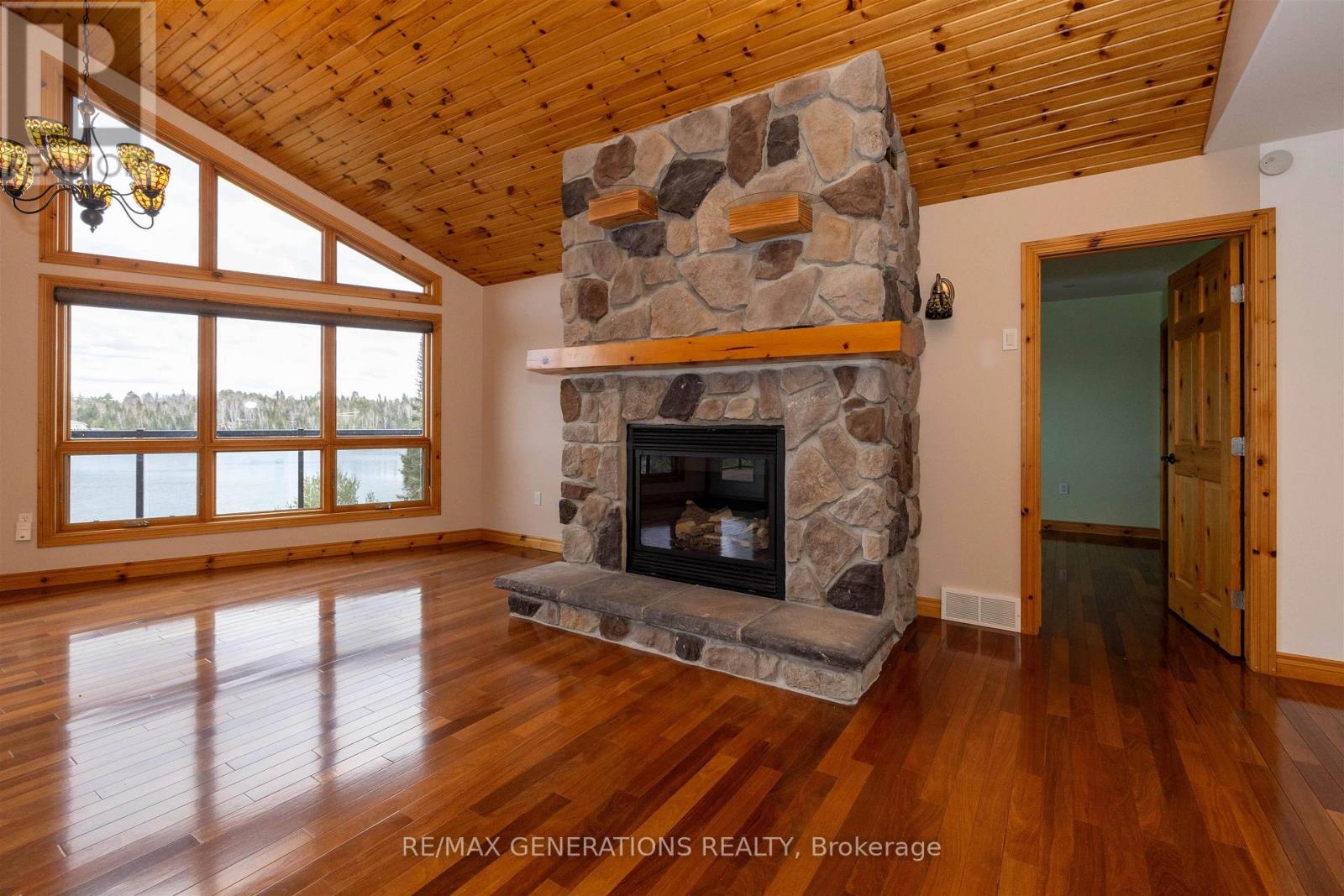 477 Highway 586, Thunder Bay Remote Area, Ontario  P0T 2T0 - Photo 6 - X13251124