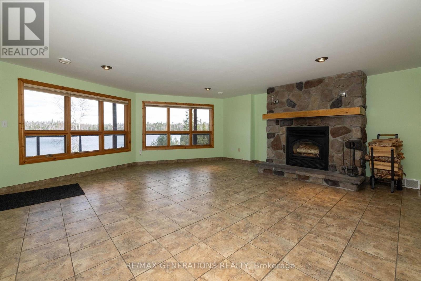 477 Highway 586, Thunder Bay Remote Area, Ontario  P0T 2T0 - Photo 21 - X13251124
