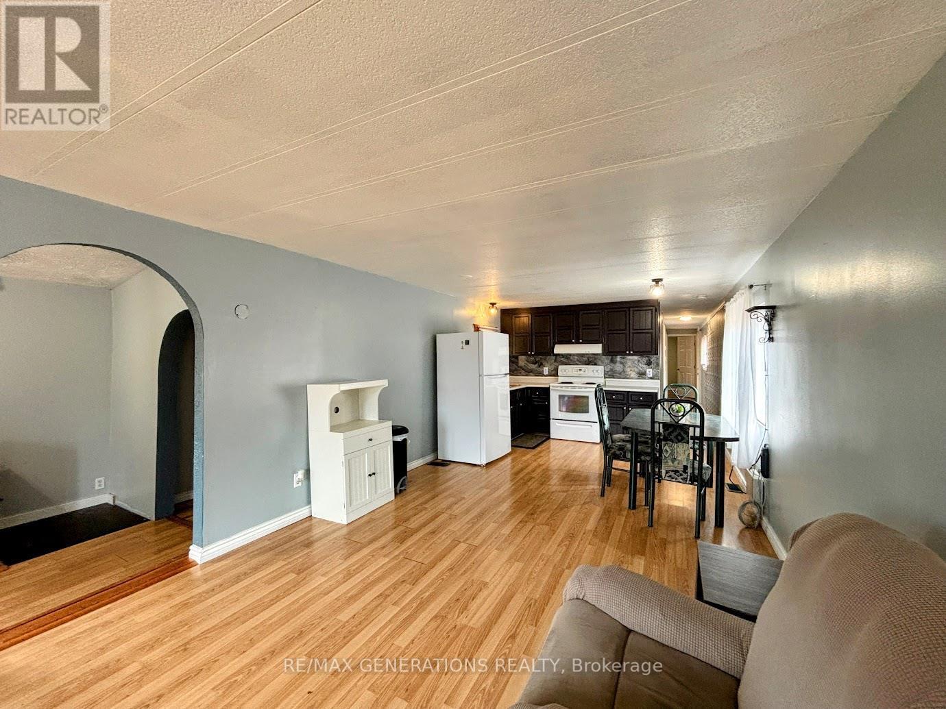 25 Coveney Street, Marathon, Ontario  P0T 2E0 - Photo 5 - X13251172