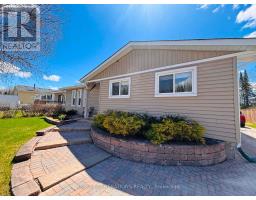 48 REDWING AVENUE, Manitouwadge, Ontario