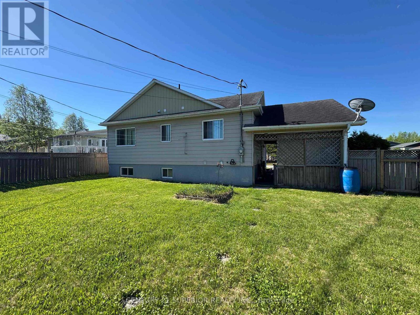1 Wendego Street, Manitouwadge, Ontario  P0T 2C0 - Photo 40 - X13251402