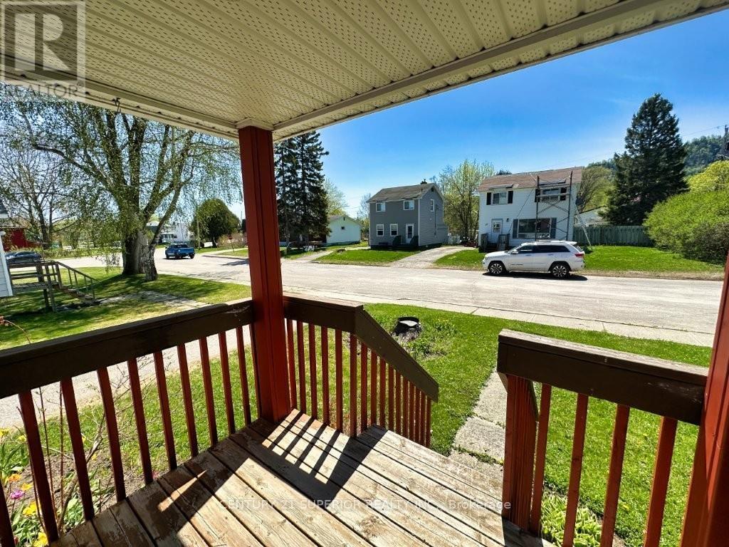 25 Timmins Street, Red Rock, Ontario  P0T 2P0 - Photo 2 - X13251414