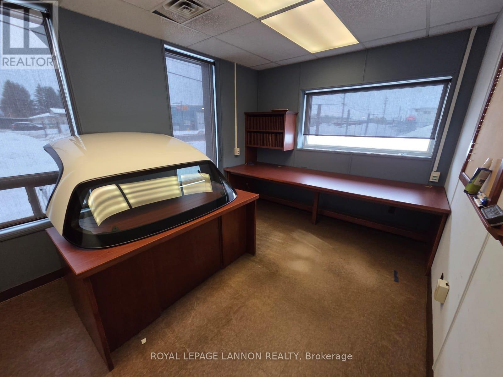 905 Commerce Street S, Thunder Bay, Ontario  P7E 6E8 - Photo 14 - X13239132
