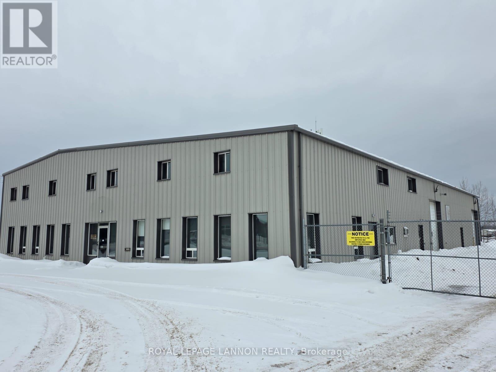 905 Commerce Street S, Thunder Bay, Ontario  P7E 6E8 - Photo 35 - X13239132
